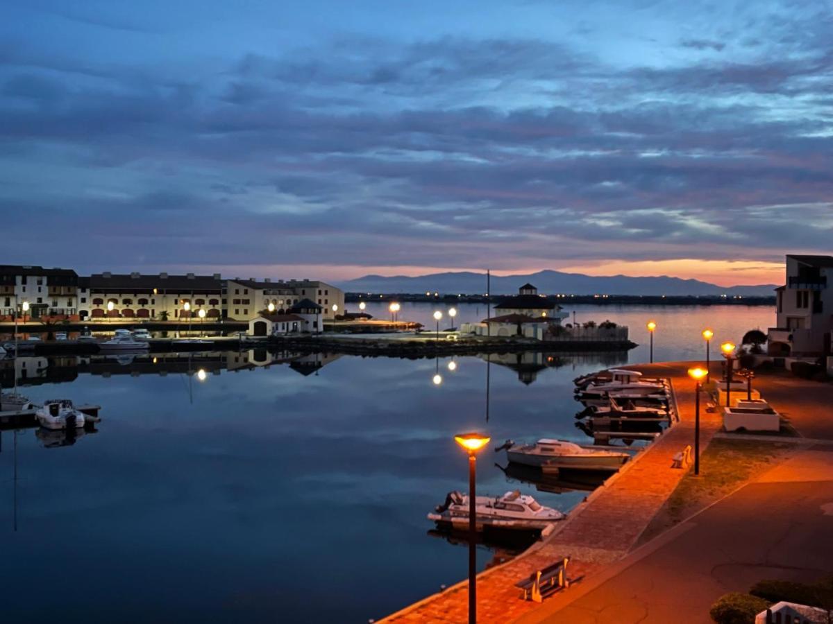 Апартаменты T2 Sur Marina Avec Vue Spectaculaire Ле Баркарес Экстерьер фото